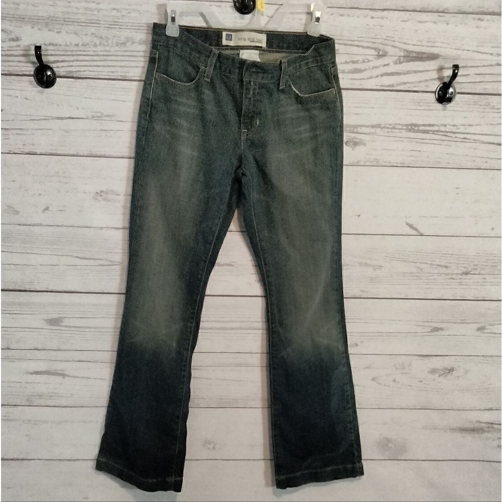 "Gap" woman's jeans  